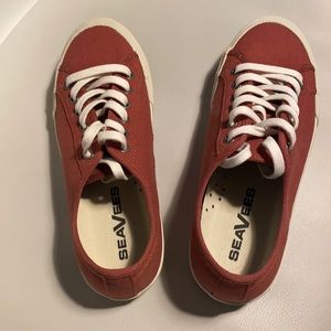 Brand new seavees sneakers in rustic red